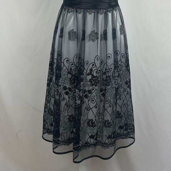 R&M Richards Sheer Black Metallic Floral Party Event Dress NWT Size 8 - Picture 3 of 14